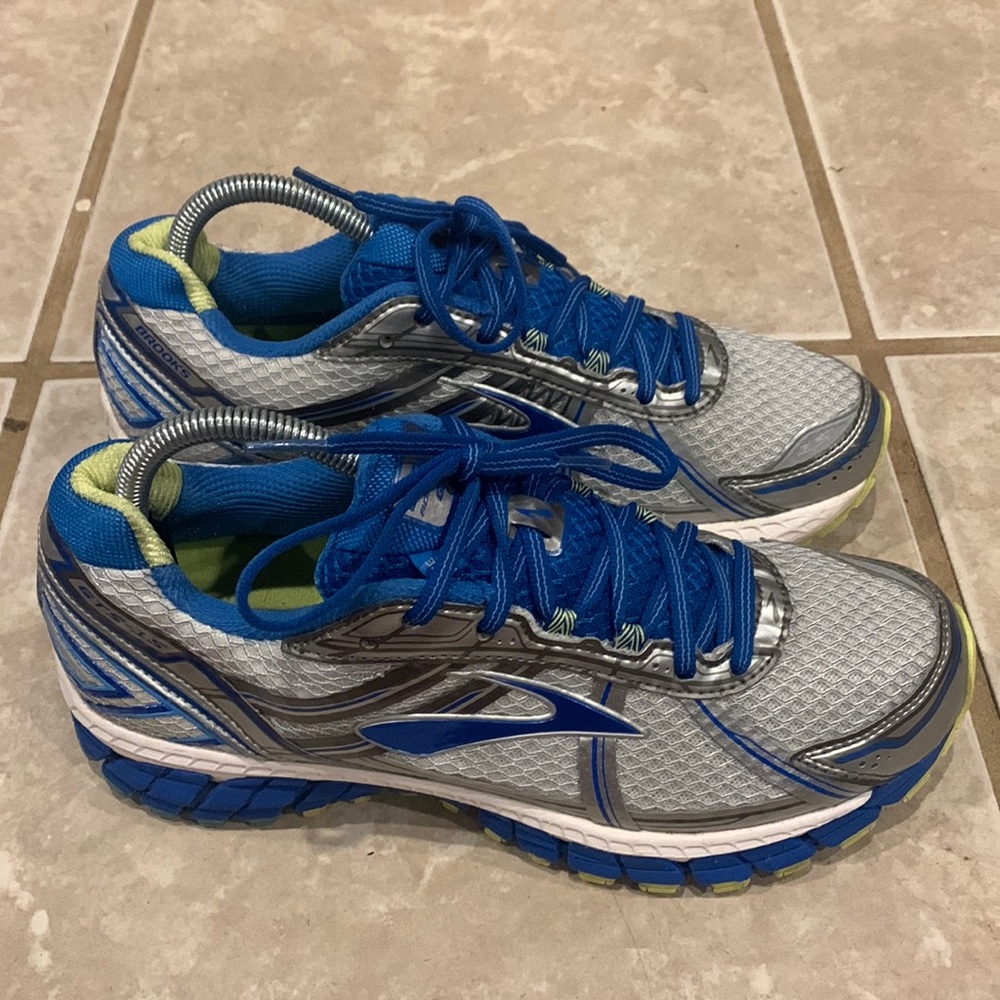 Brooks Adrenaline GTS Running shoes blue and silver